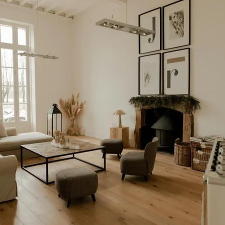 بيت للعطل Historic Castle In The Heart Of Normandy *