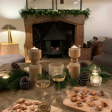 Historic Castle In The Heart Of Normandy Donnay