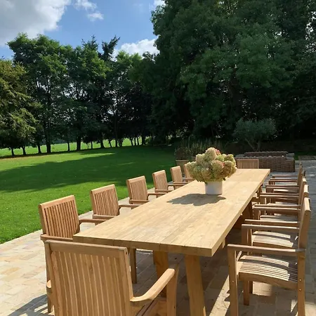 Historic Castle In The Heart Of Normandy بيت للعطل *